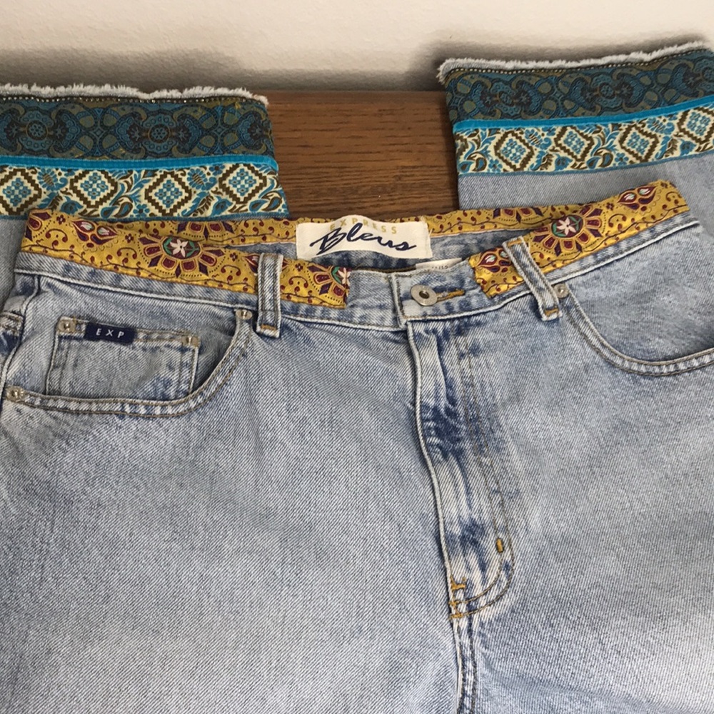 Express Blues Low-Waist Cropped Denim Jeans 11/12 - Picture 5 of 7